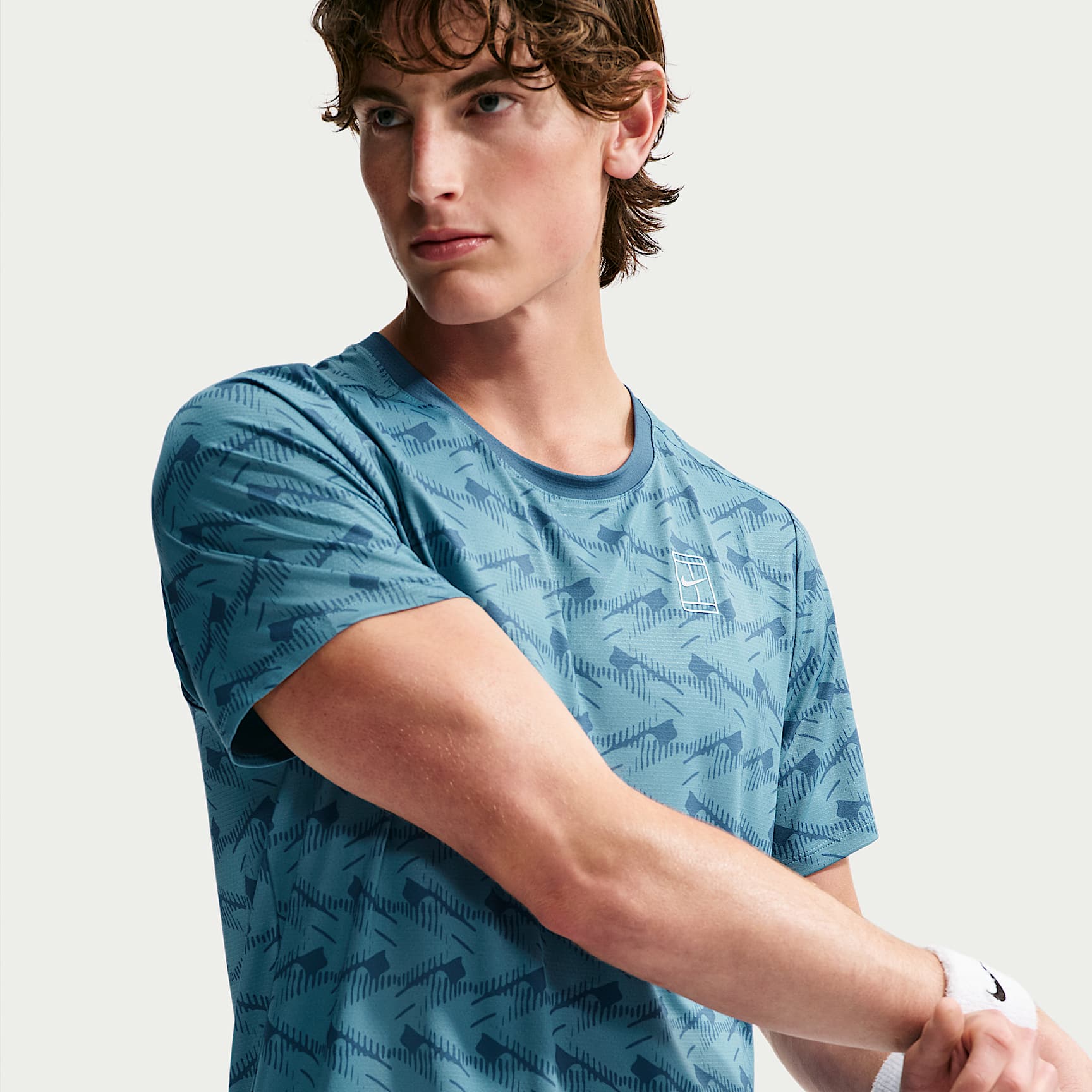 NikeCourt Advantage Men's Dri-FIT Tennis Top. Nike.com
